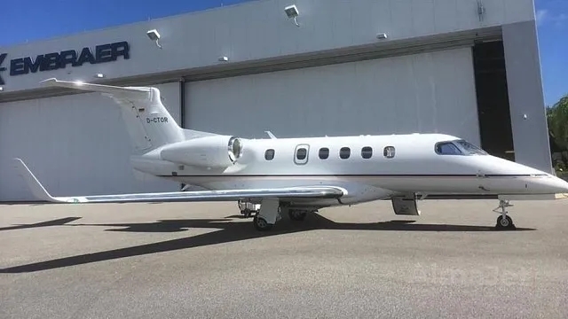 Phenom 300