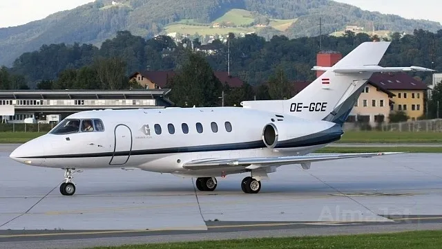 Hawker 800XP