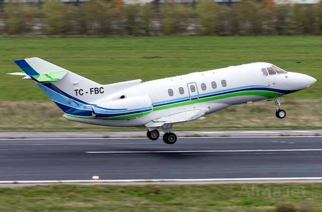 Hawker 750
