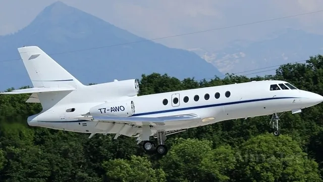 Falcon 50 B