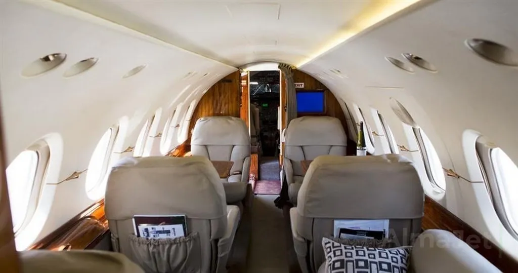 Hawker 800XP