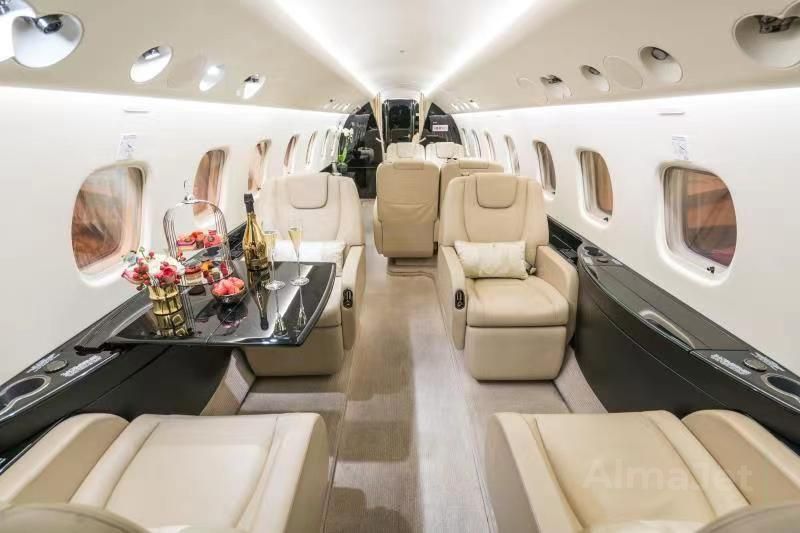 Embraer Legacy 650