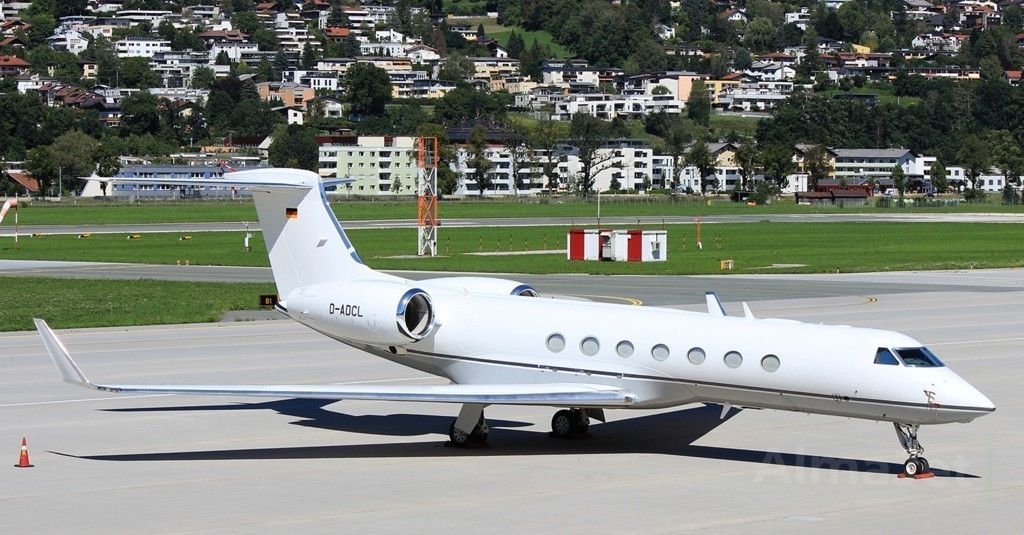 Gulfstream G-550