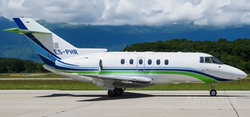 Hawker 750