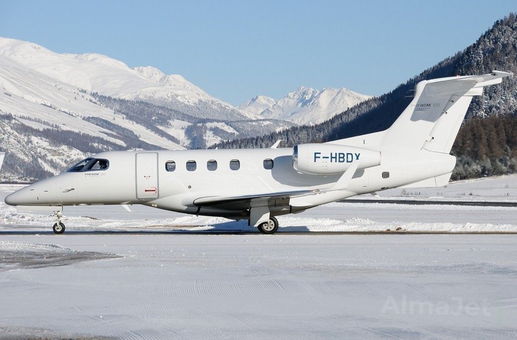 Embraer Phenom 300