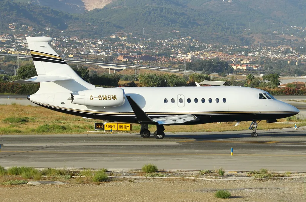 Falcon 2000LX
