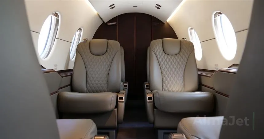Hawker 400XP