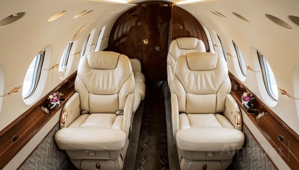 Hawker 800XP