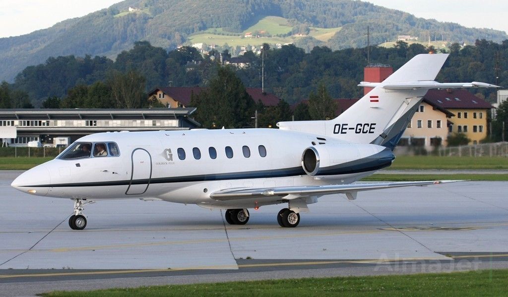 Hawker 800XP