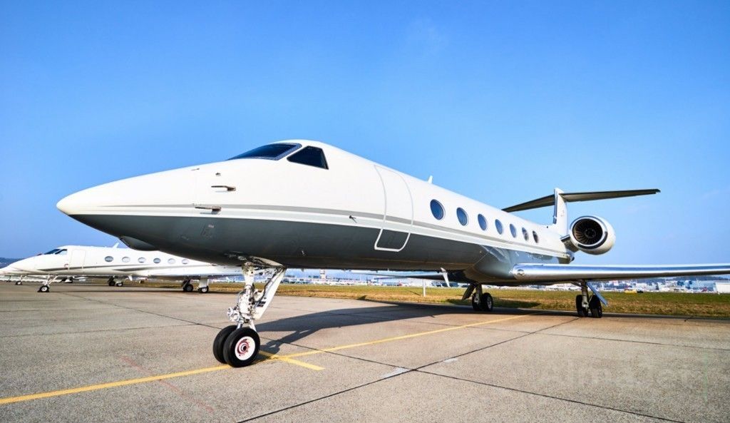Gulfstream G-550