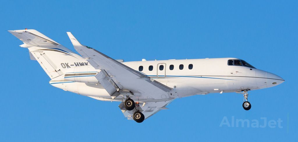 Hawker 900XP
