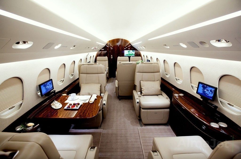 Falcon 2000LXS