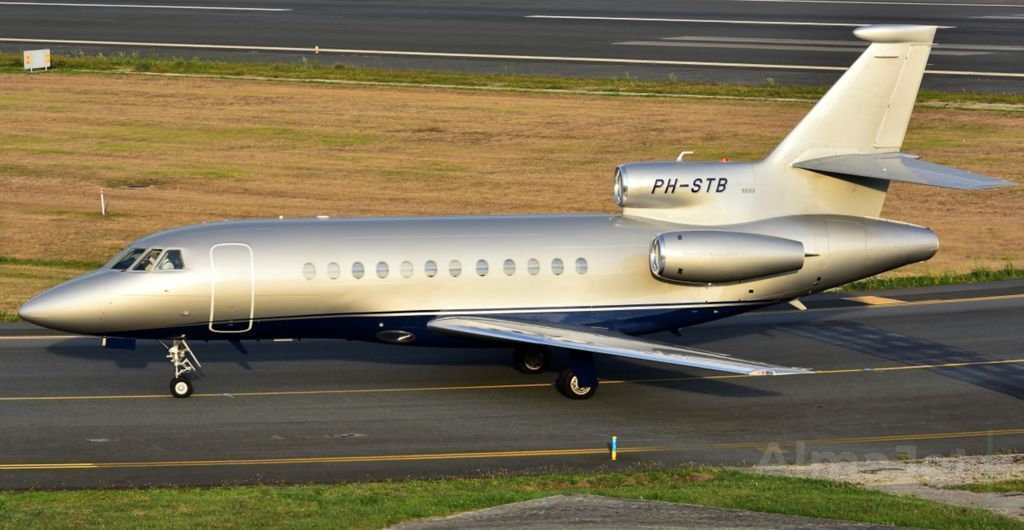 Falcon 900 C