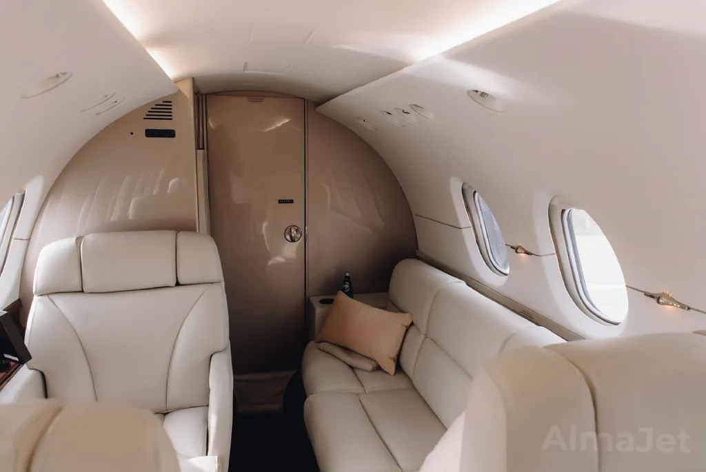 Hawker 800XP
