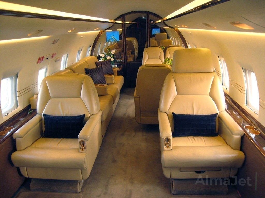 Challenger 604