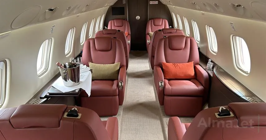 Embraer Legacy 650
