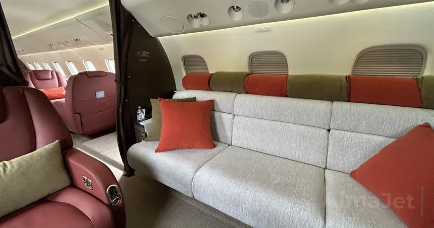 Embraer Legacy 650