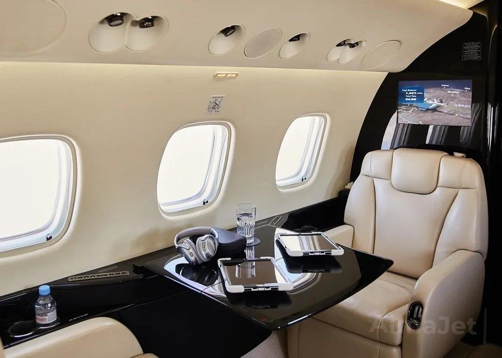 Embraer Legacy 650